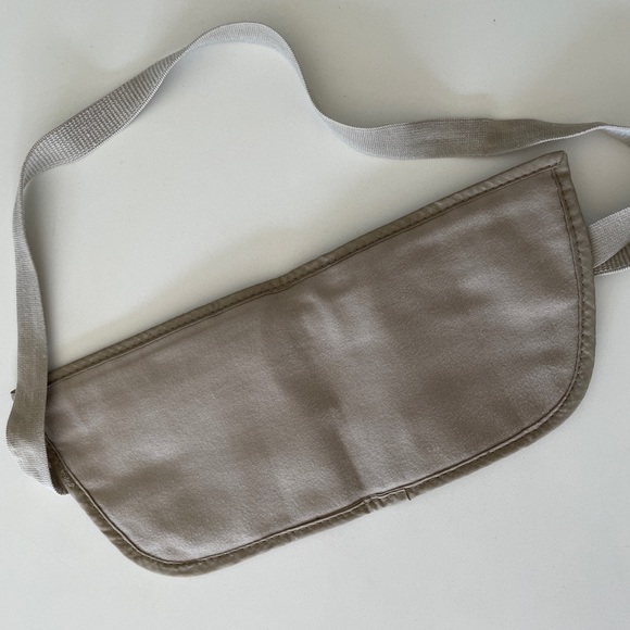 SOLD Vintage Eagle Creek Travel Wallet Fanny Pack - Picture 5 of 9